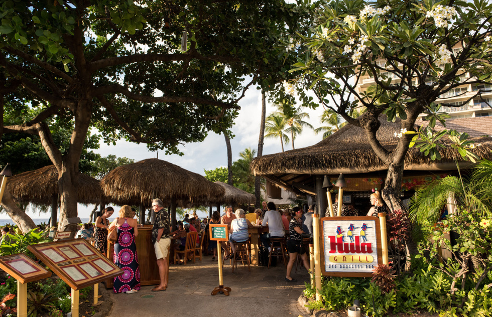 list of bars and restaurants destroyed in lahaina, maui, fires